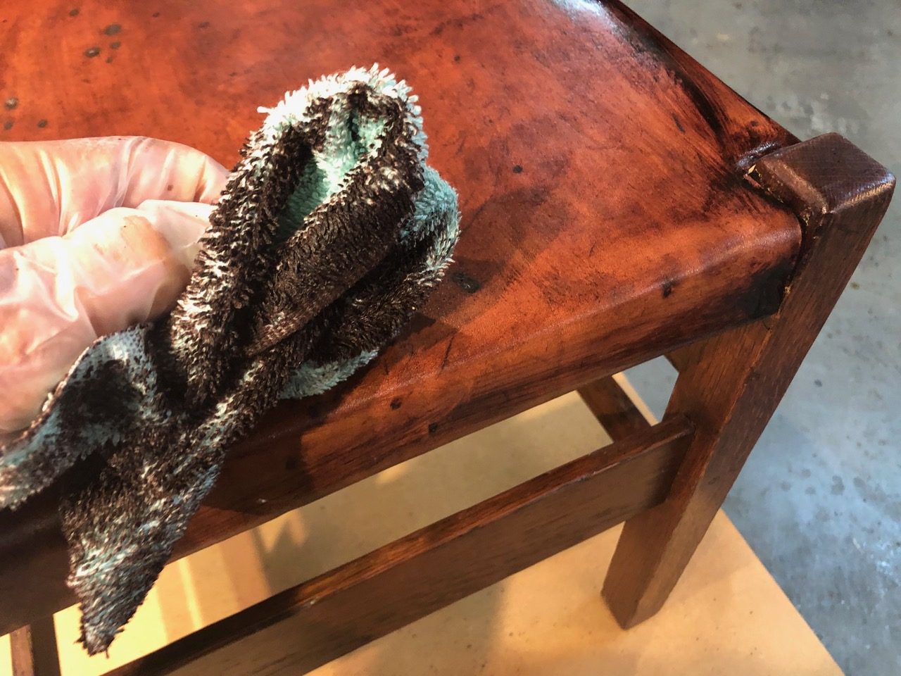 What happens when one uses wood stain to dye leather craftsworks? - Quora